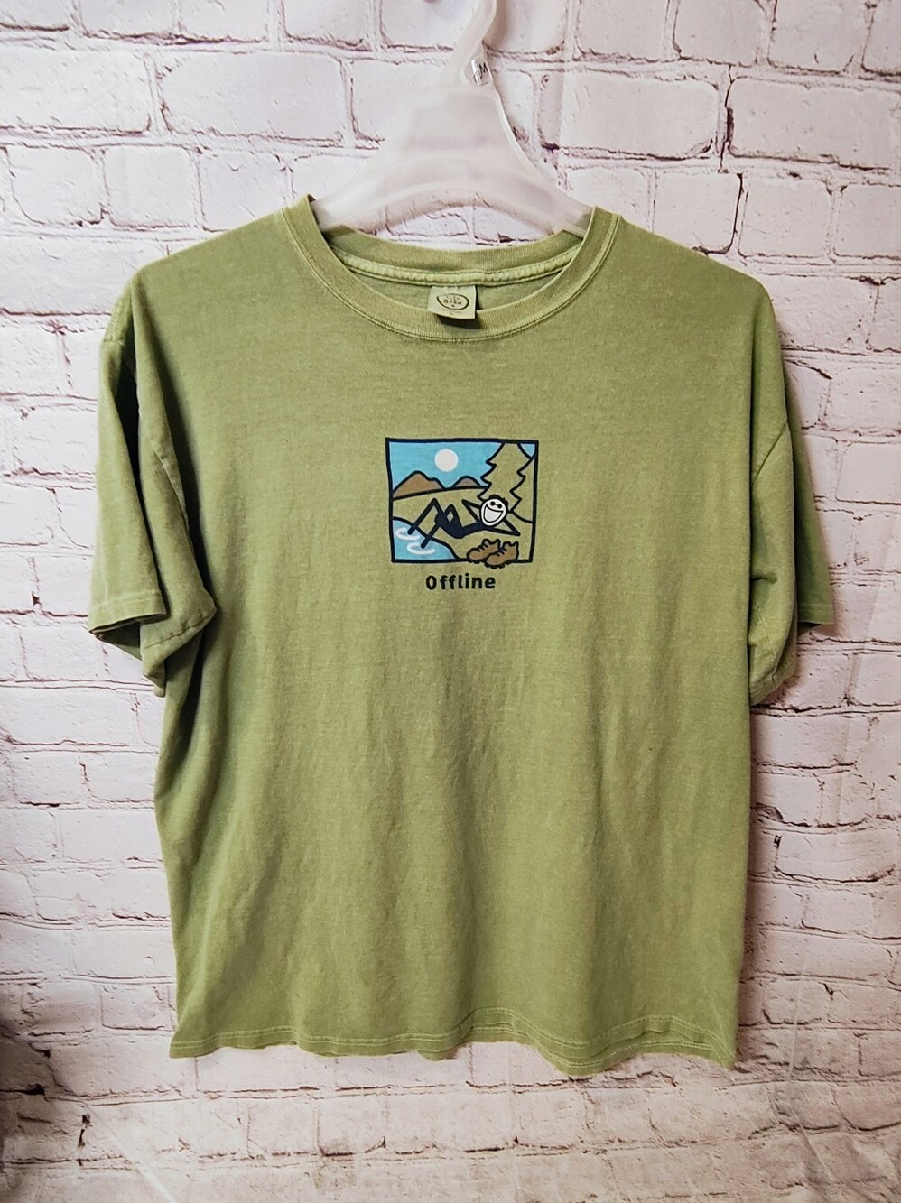 Life is Good Mens Large "Offline" " Camping" Graphic Green Sun Fade Tee Shirt Lo